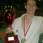 Eros Bilgerig mit SM-Gold-Pokal